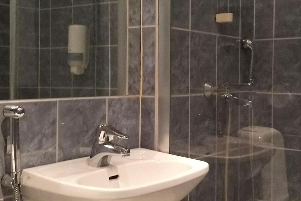 Finlandia Hotel Isovalkeinen Куопио Номер фото